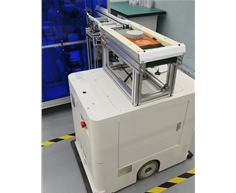 二維碼導(dǎo)航方式AGV與自動(dòng)化流水線合作